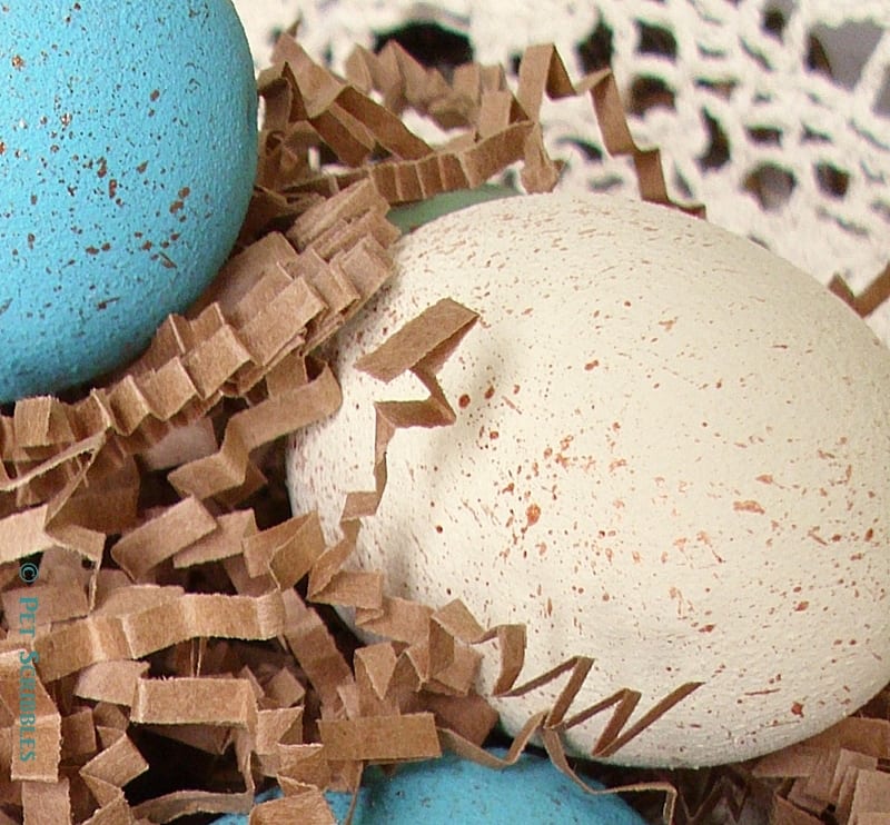 Painted Easter Eggs - easy tutorial to make faux bird eggs for your Spring decor!