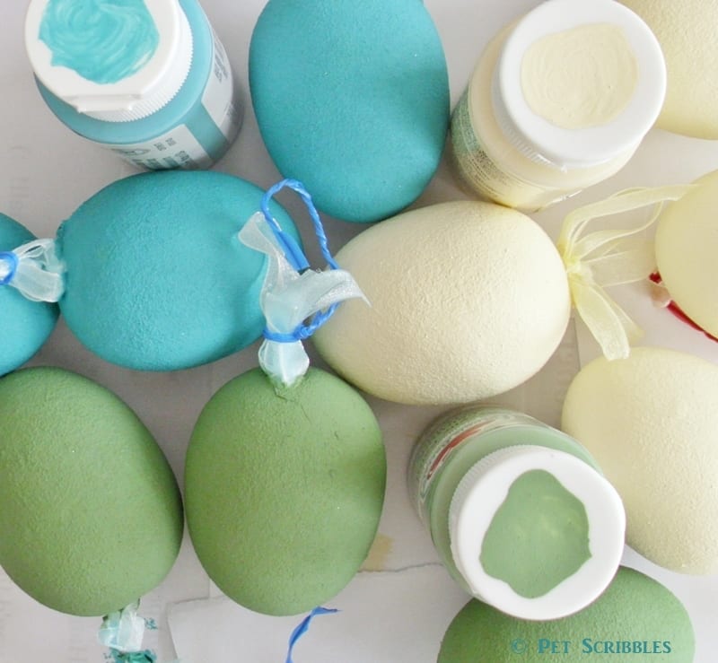 Painted Easter Eggs - easy tutorial to make faux bird eggs for your Spring decor!