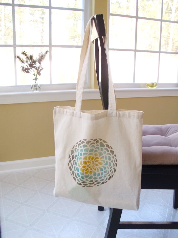 stencil a tote bag tutorial