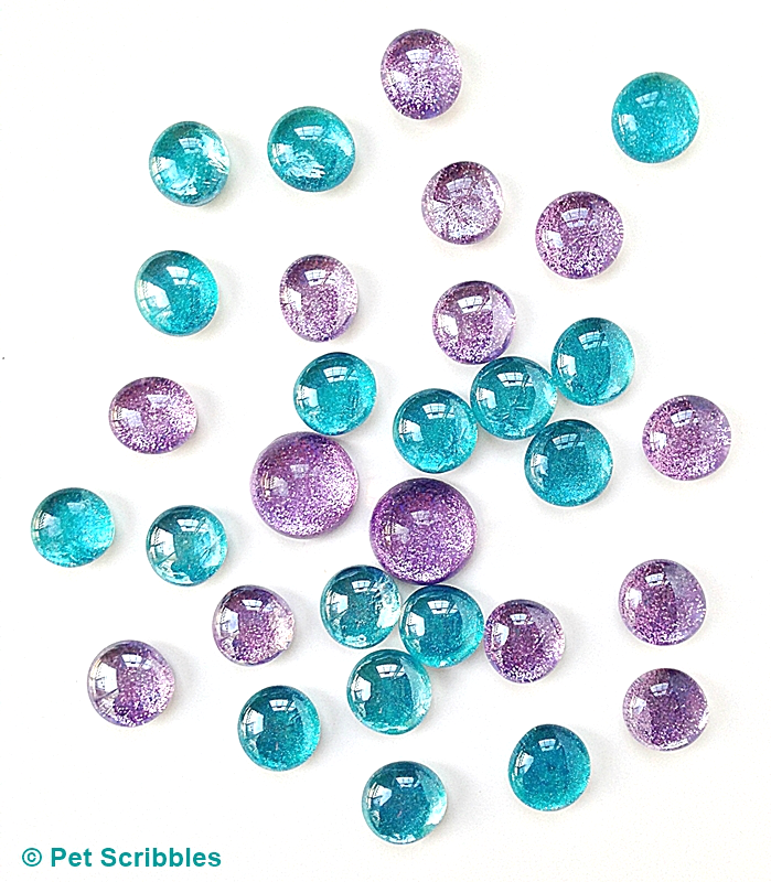 Glitter Marble Magnets Tutorial - These magnets are a pretty AND useful gift!