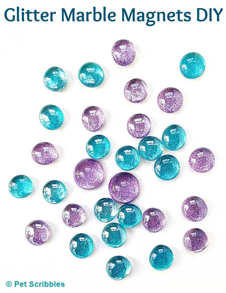 Glitter Marble Magnets DIY: an easy craft that is both pretty AND useful!