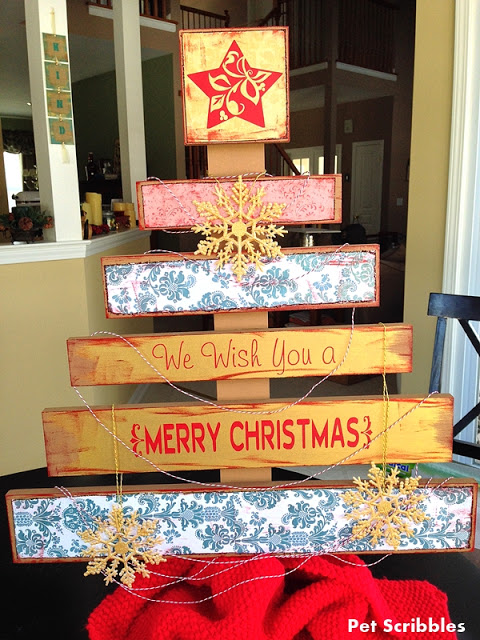 DIY Faux Wood Pallet Christmas Tree: This easy DIY came from a kit!