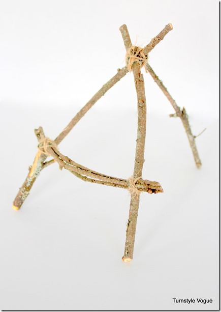 DIY Miniature Hand-Tied Stick Easels by Turnstyle Vogue