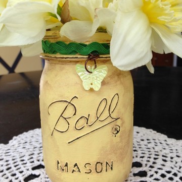 Distressed Mason Jar Vase