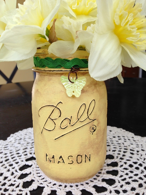 Distressed Mason Jar Vase