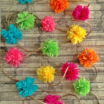 Make a Pom-Pom Garland: easy DIY using a kitchen fork!