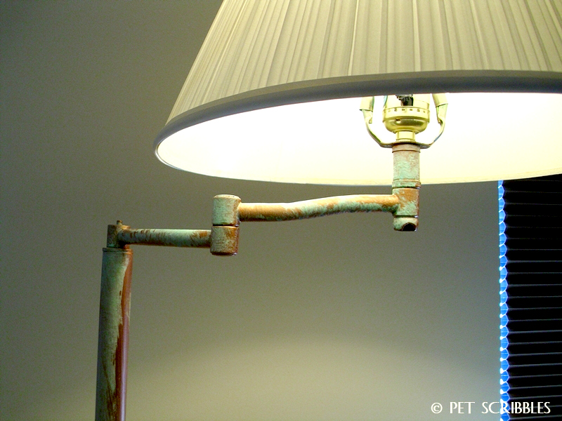 Copper Patina Lamp Makeover: a thrift store lamp gets gorgeous with copper and patina finish!