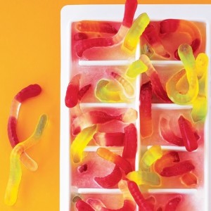 halloween party drinks 10 spooky ideas pet scribbles