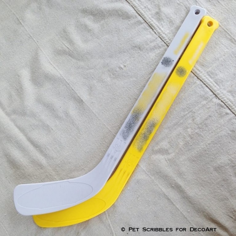 DIY Hockey Stick Decor Garden Sanity by Pet Scribbles