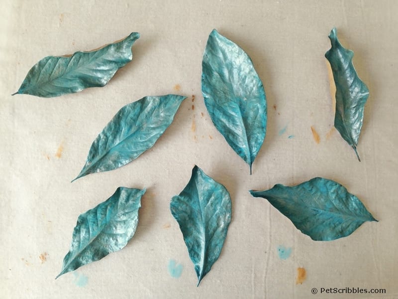 Painted Magnolia Leaves DIY -- how to paint your own for decor, wreaths and weddings!