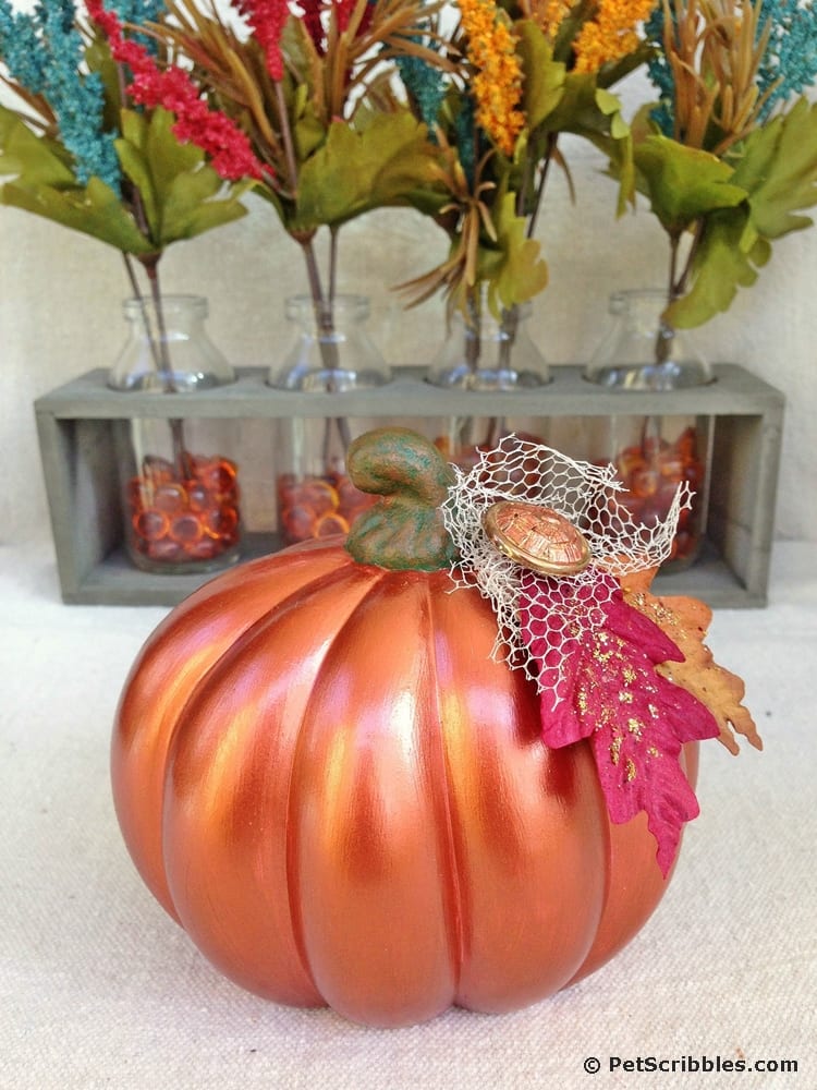 DIY metallic painted pumpkin for Fall home decor 