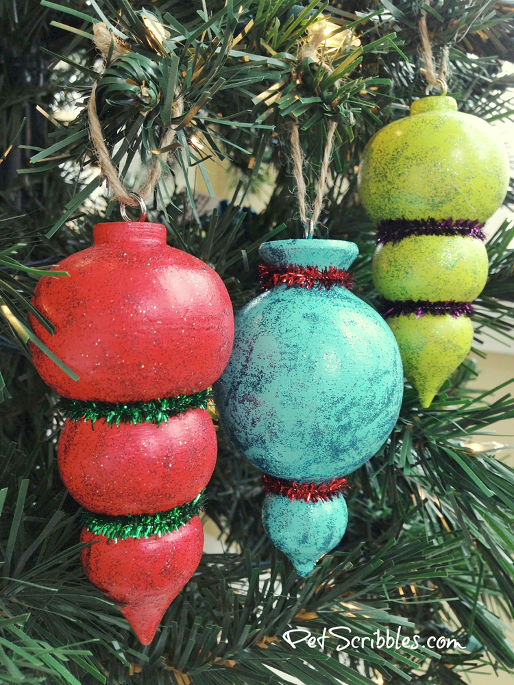 How to: sparkling painted Christmas tree ornaments