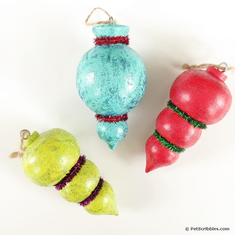 How to: sparkling painted Christmas tree ornaments