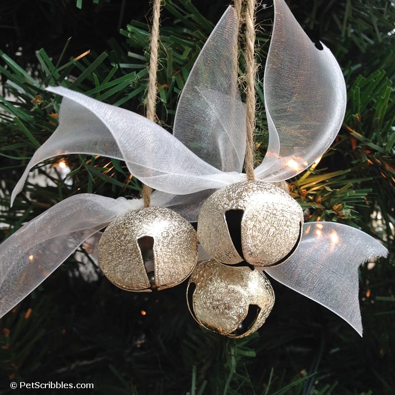 How to make a beautiful jingle bell ornament in less than 15 minutes!