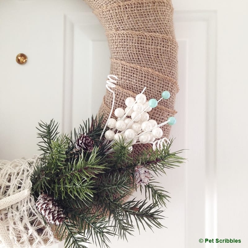 How to make a simple coastal Winter wreath!