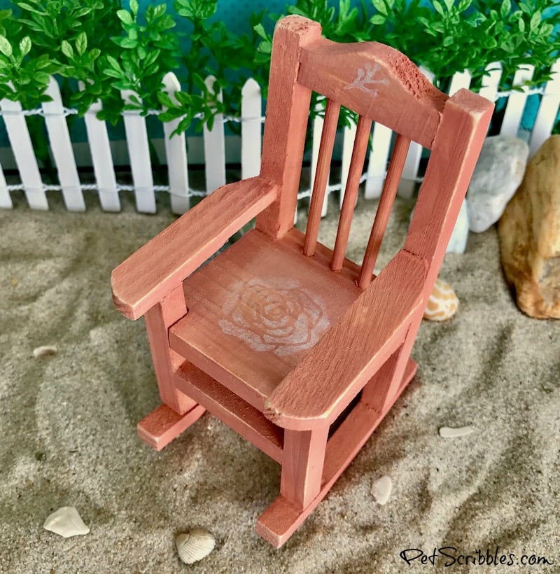 How to make weathered fairy garden beach chairs!