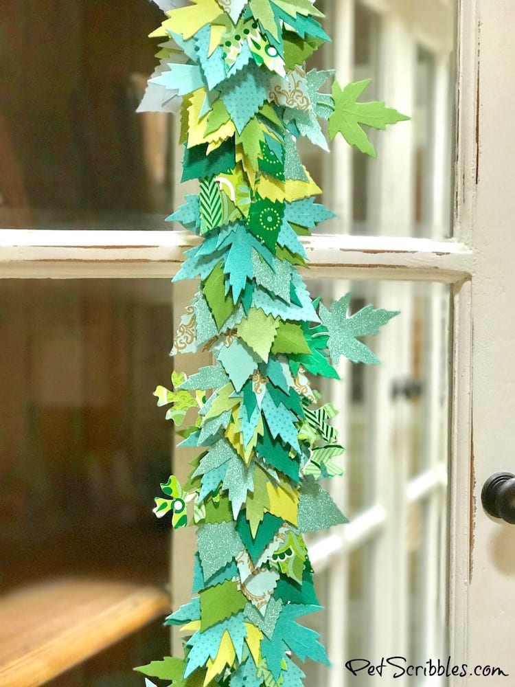 How to make a beautiful paper leaf garland!