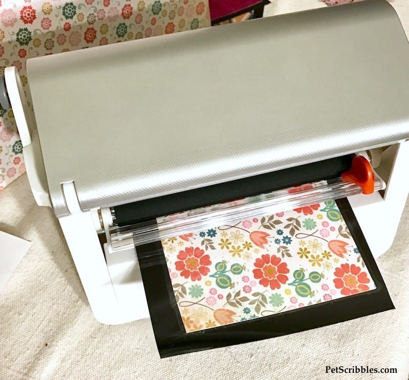 Dorm Room Decor: Easy way to make pretty magnets!