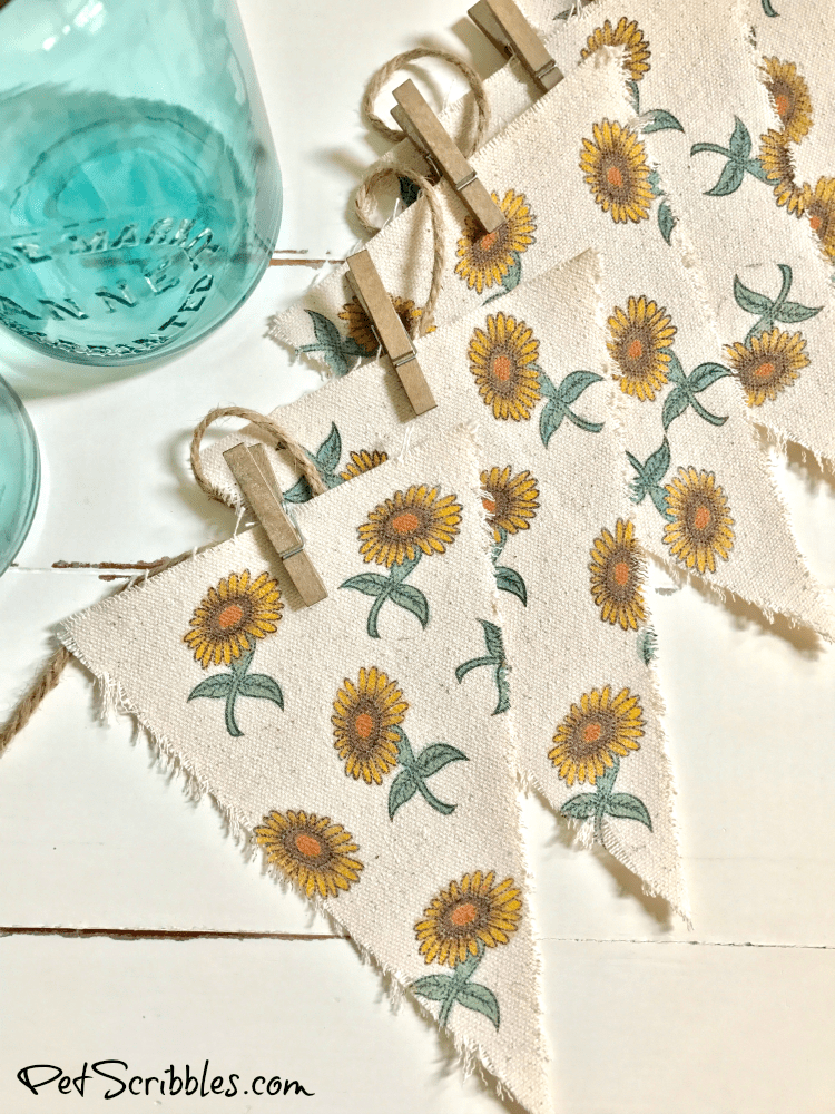 Farmhouse Decor: How to make a charming sunflower banner!