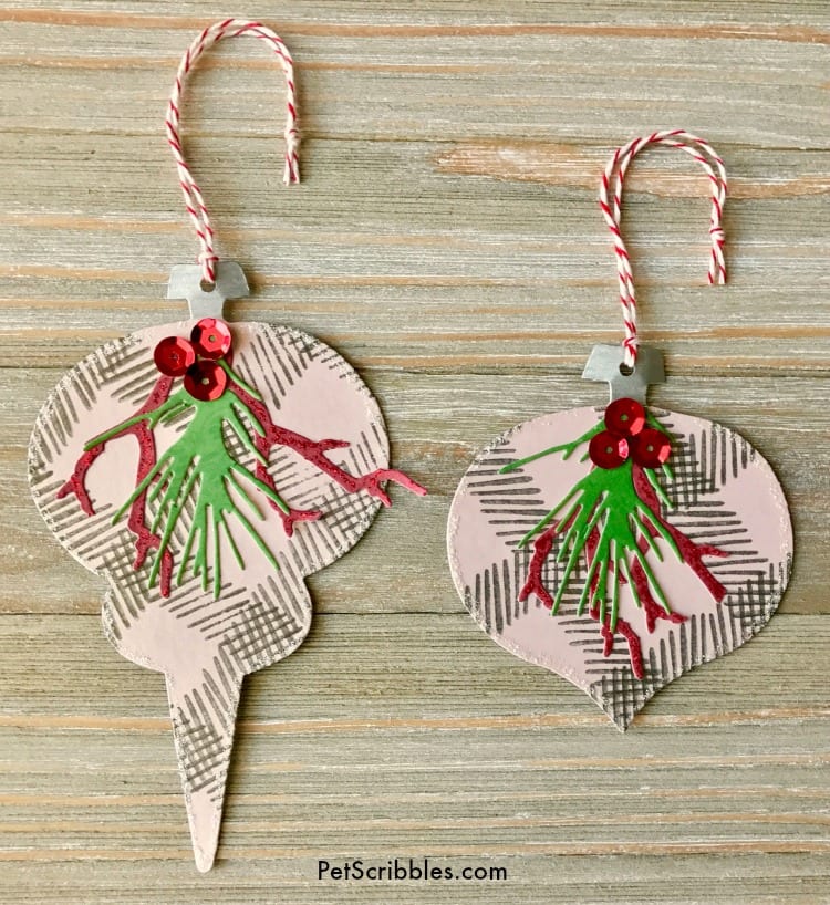 how to make Christmas paper ornaments