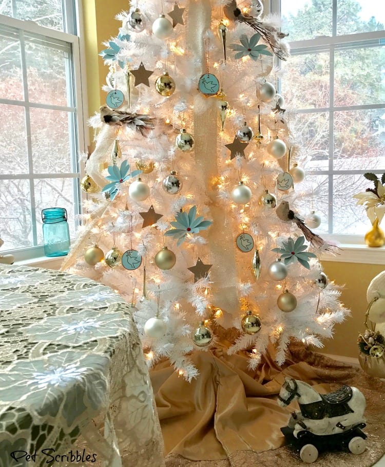 Garden Breakfast Room All Decorated For Christmas!