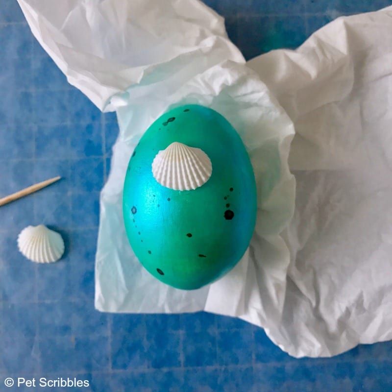 best way to attach shells to an egg