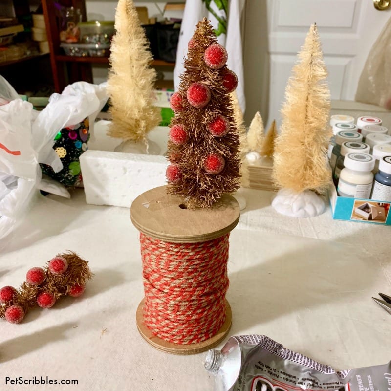 make farmhouse bottle brush tree decor