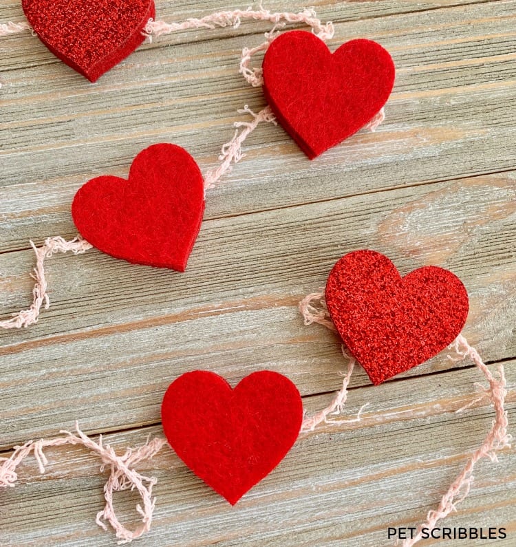 DIY red felt heart garland