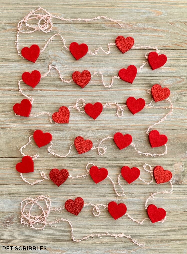 Easy No-Sew Felt Heart Garland