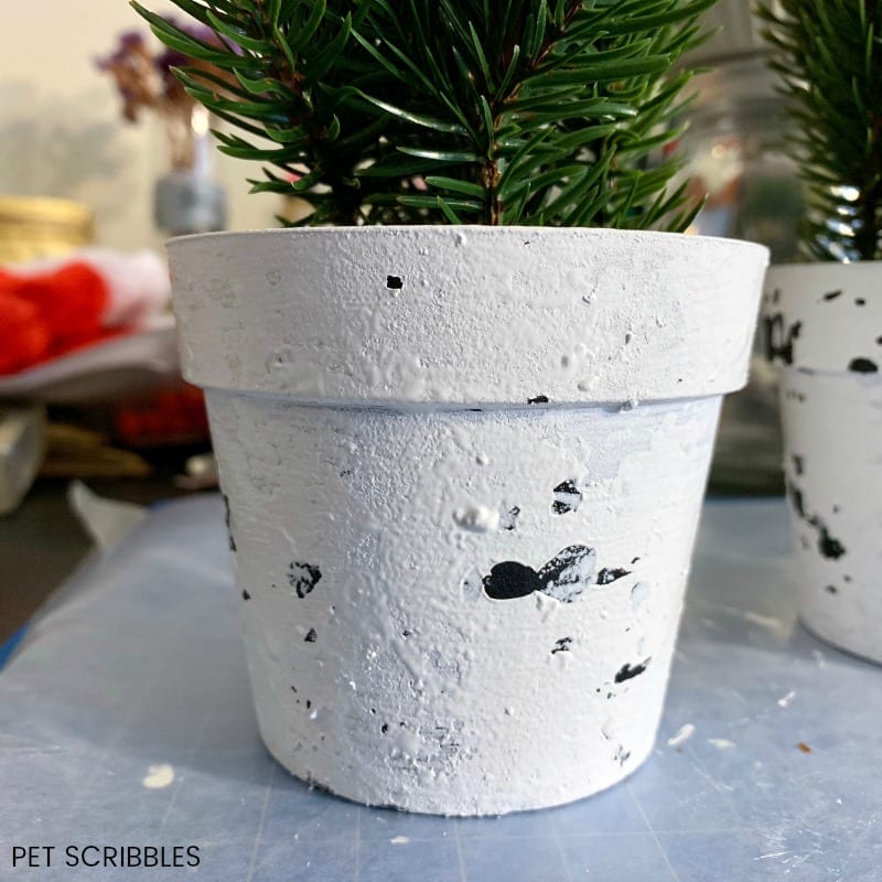 plastic pot makeover with paint