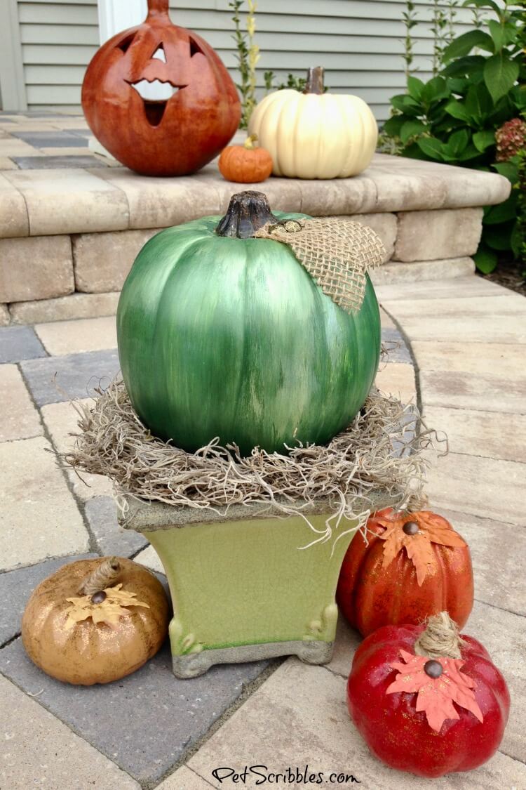 DIY metallic pumpkins for Fall decor indoors or outside